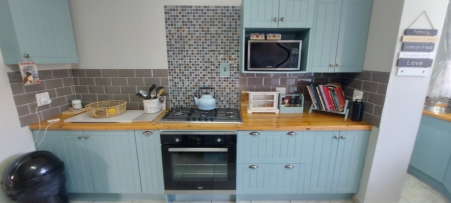 3 Bedroom Property for Sale in Albertinia Western Cape